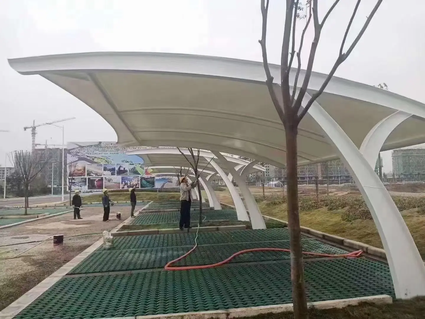 贵州威宁膜结构车棚采购避坑指南:本地气候不同,别拿低价当性价比
